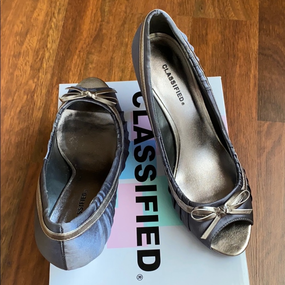 Dressy shoes, size 7.5